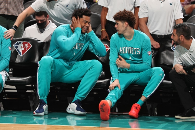 固性上均有 固性上均有